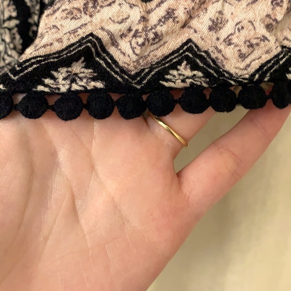 Full Tilt boho black tan brown shorts with embroidered accents-elastic waistband - Picture 3 of 3